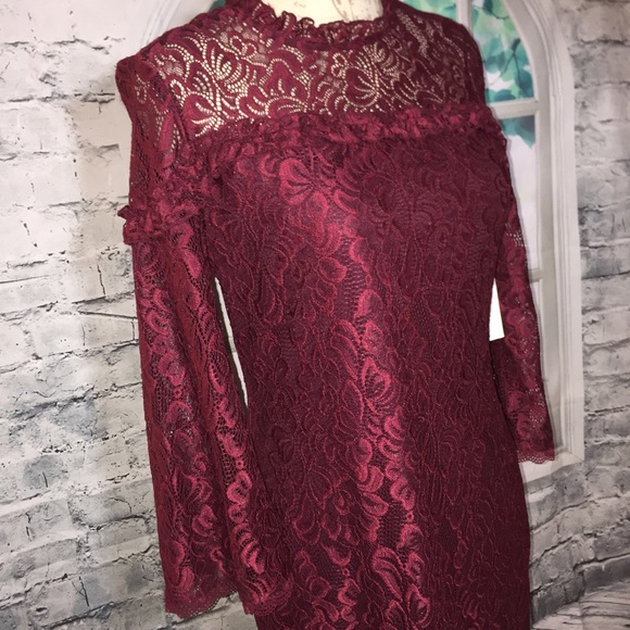 Laundry by Shelli Segal Bell Sleeves Holiday - Picture 4 of 8